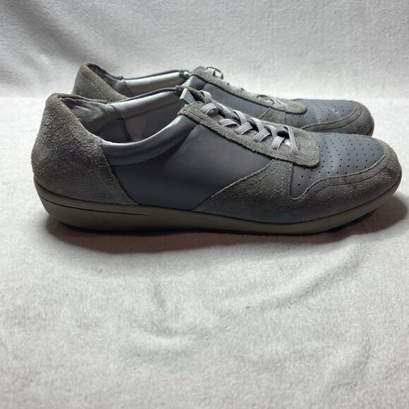 Vionic Karigan Gray Suede Sneakers Size 8.5 - Picture 4 of 7